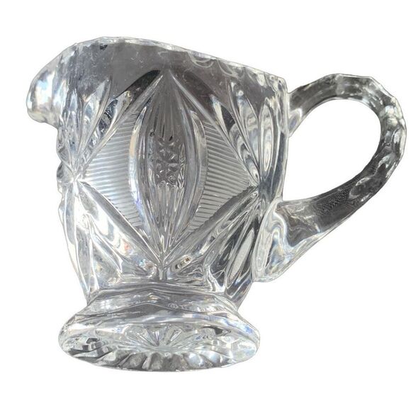 Vintage Crystal Footed Creamer Exquisite Design and Timeless Charm - Picture 4 of 13